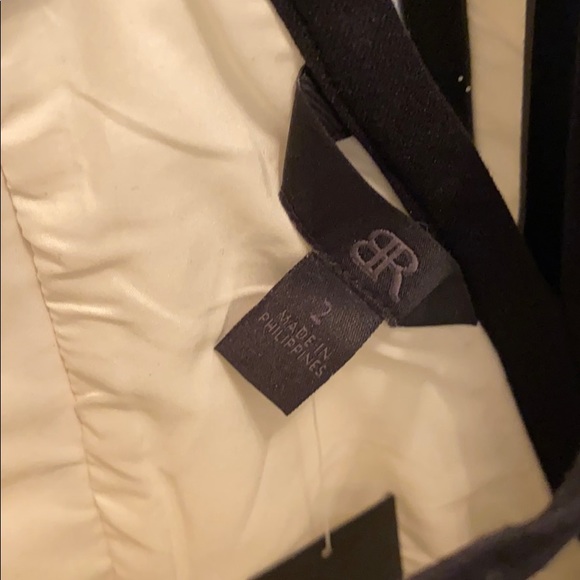 Dress - Picture 6 of 7